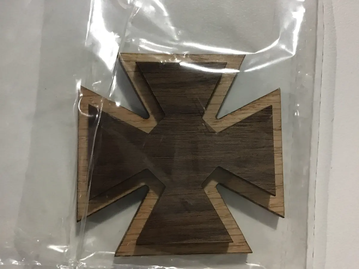 Maltese Cross Oak-Backed Symbol 1