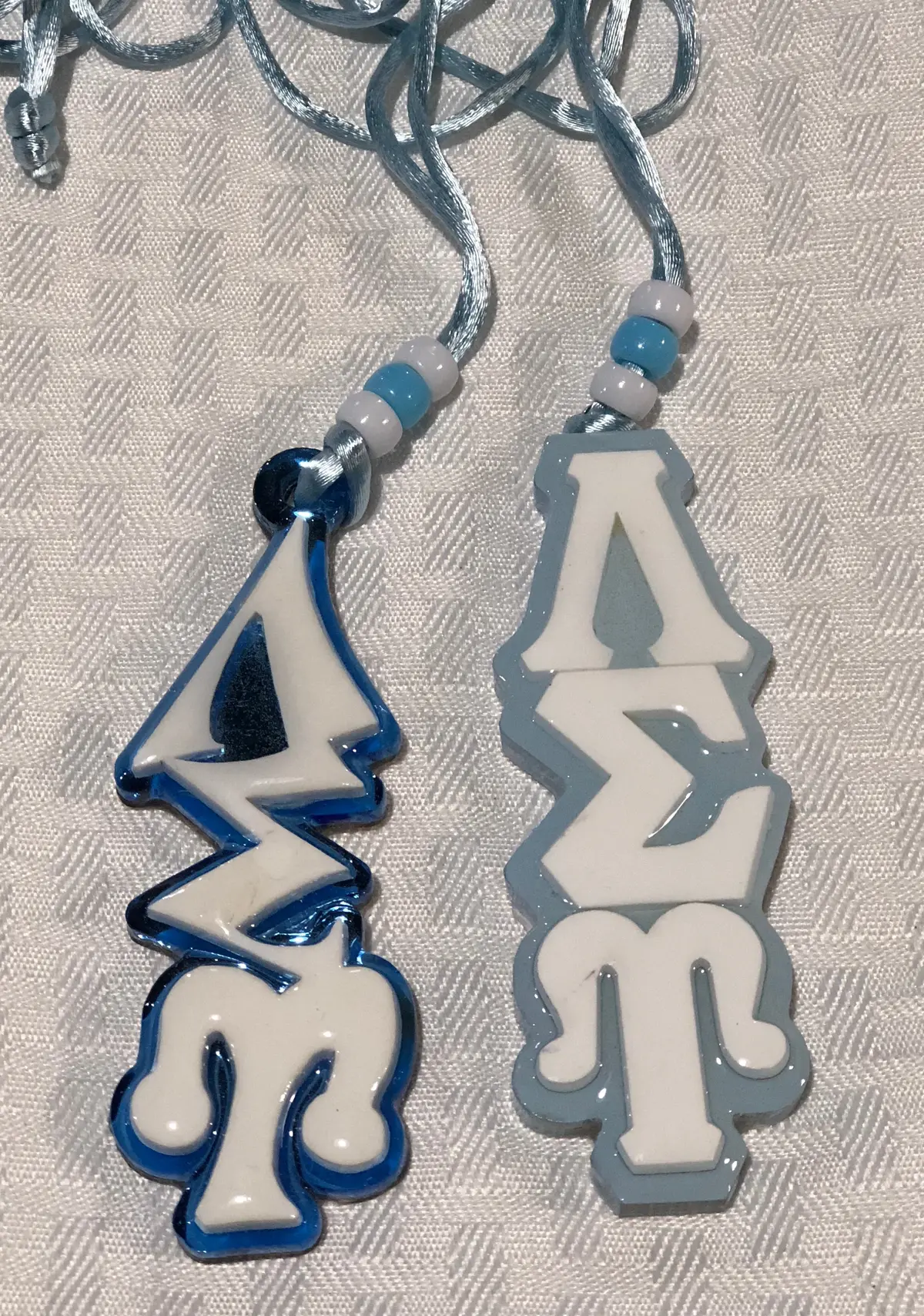 Lambda Sigma Upsilon Glossed Tiki 1