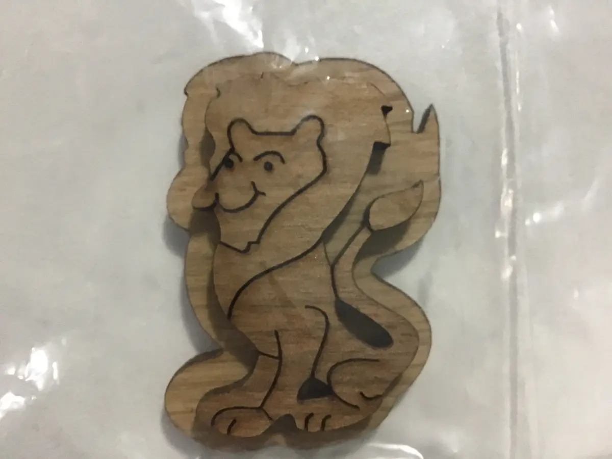 Lion Oak-Backed Symbol 2 1