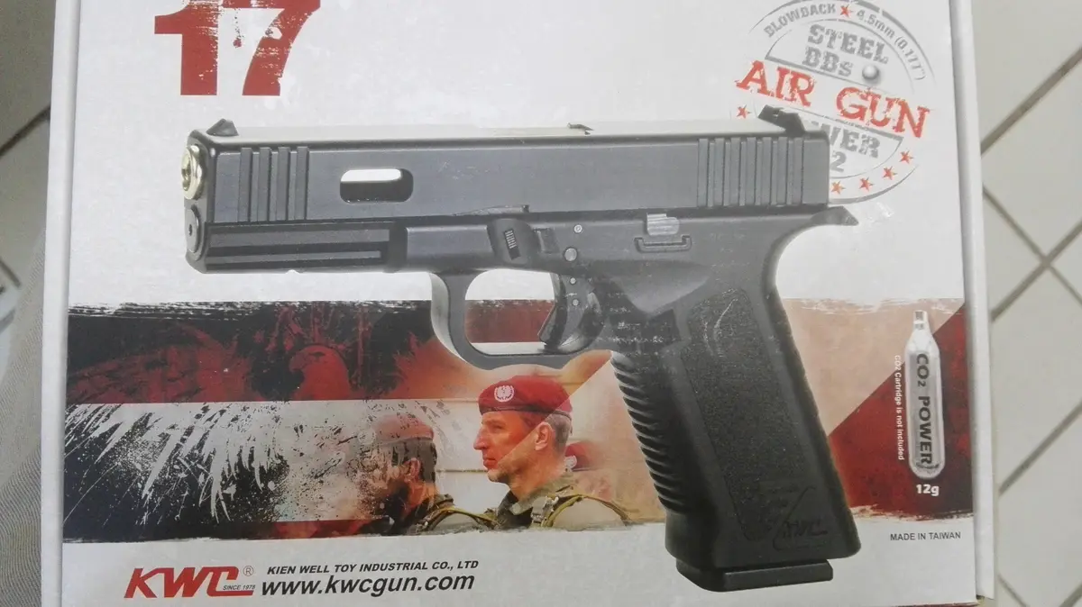 Kwc Glock 17 Co2 Gas Gun 1