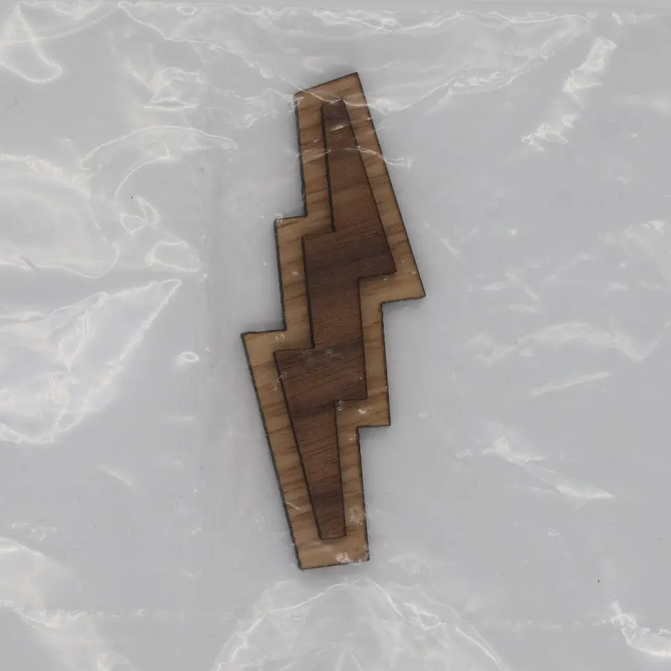 Lightning Bolt Oak-Backed Symbol 1