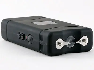 Self-Defensive Flashlight Mini 800 Black 1