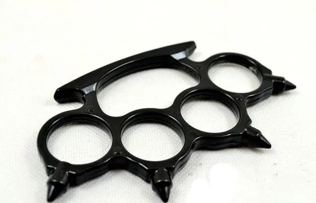Spiked Knuckle Duster 1