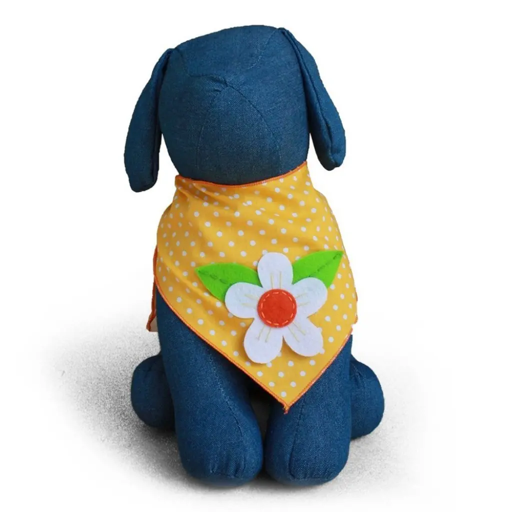 Tail Trends | Daisy Flower Bandana 1